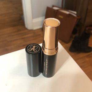 Anastasia Beverly Hills Stick Foundation in Golden